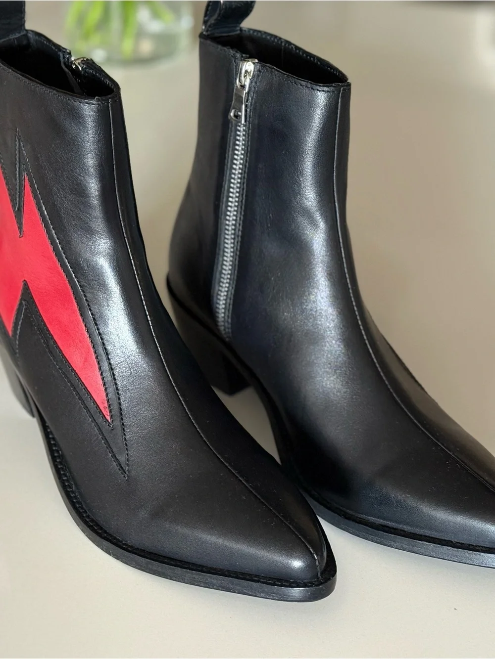 NWT Straight to Hell Lightning Boots